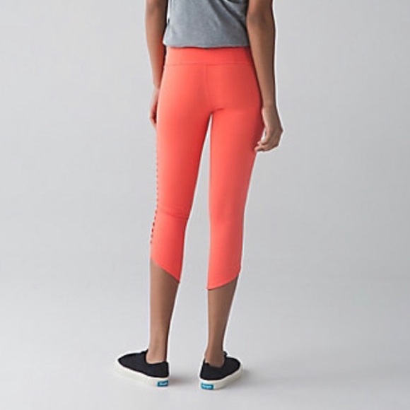 lululemon athletica sunshine salutation crop - Picture 3 of 7